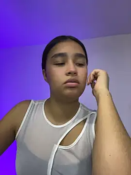 Snapshot of I_Samanthaa chatting on May 13, 3:26 am I Samanthaa online show from May 13, 3:26 am