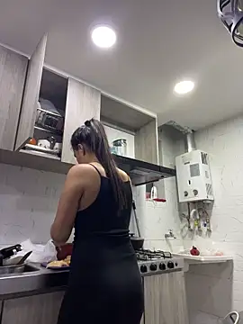 Snapshot of I_Samanthaa chatting on June 20, 3:53 am I Samanthaa online show from June 20, 3:53 am