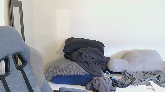 nigeleros online show from February 19, 7:54 pm