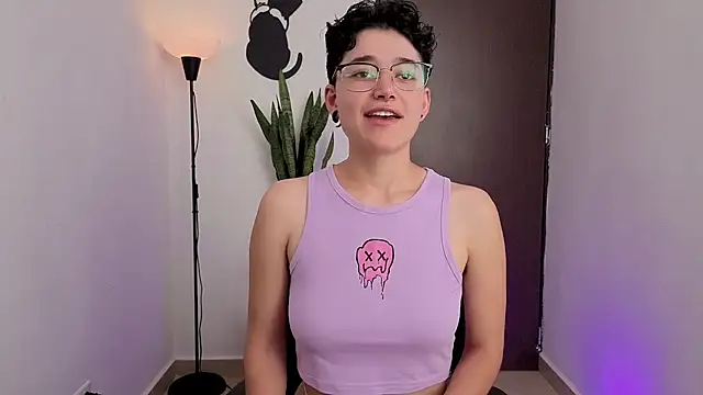 Snapshot of jeroharper_ chatting on July 13, 8:22 pm jeroharper online show from July 13, 8:22 pm