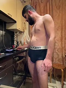 Femboyvcccc online show from February 18, 11:55 pm