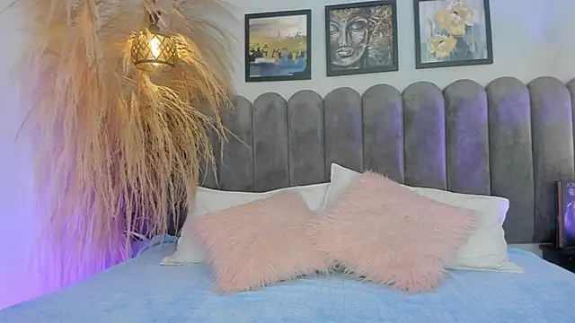 Bella  Peach online show from May 1, 3:22 am