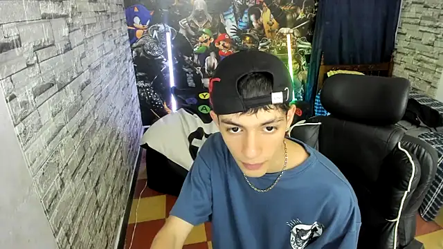 wex 077 online show from February 26, 1:26 am