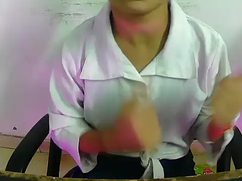 Hotsurbhi online show from March 14, 3:56 am