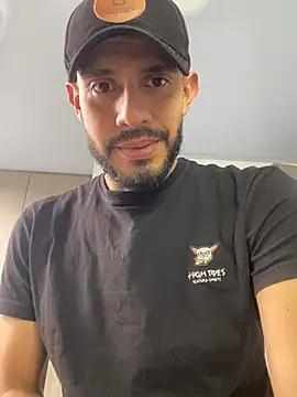 Snapshot of katasanz chatting on May 4, 1:18 pm katasanz online show from May 4, 1:18 pm