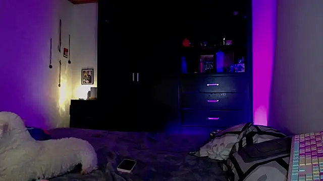 Snapshot of saradiazxxx chatting on March 16, 5:44 am saradiazxxx online show from March 16, 5:44 am