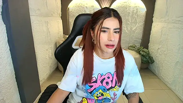 Elizabeth  r online show from March 12, 3:12 am