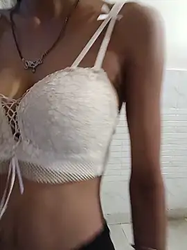 Snapshot of slim_figure08 chatting on June 20, 12:25 am slim figure08 online show from June 20, 12:25 am