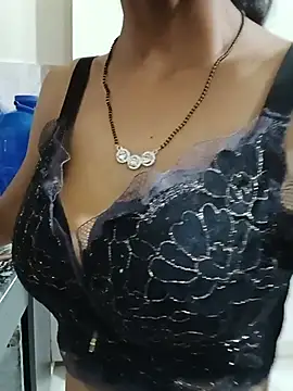 slim figure08 online show from July 10, 1:54 am