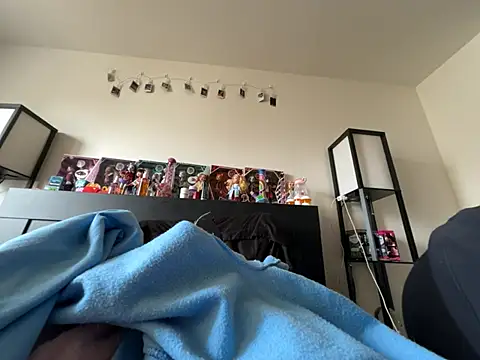 pinkhairfun16 online show from February 20, 9:15 pm