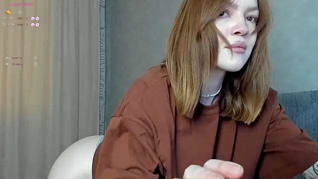 Snapshot of SunFlowerHoney chatting on August 3, 11:37 am SunFlowerHoney online show from August 3, 11:37 am
