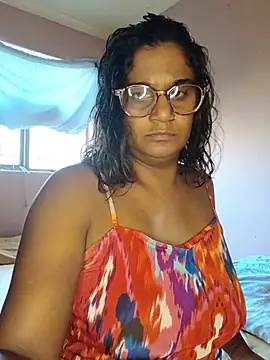 Snapshot of indianstrawberrylips4u chatting on June 22, 6:54 am indianstrawberrylips4u online show from June 22, 6:54 am