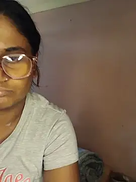 Snapshot of indianstrawberrylips4u chatting on June 28, 1:50 pm indianstrawberrylips4u online show from June 28, 1:50 pm