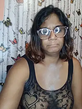 Snapshot of indianstrawberrylips4u chatting on June 30, 5:19 am indianstrawberrylips4u online show from June 30, 5:19 am