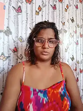Snapshot of indianstrawberrylips4u chatting on July 13, 8:06 am indianstrawberrylips4u online show from July 13, 8:06 am
