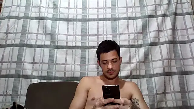 machodotado97 online show from April 22, 9:49 pm