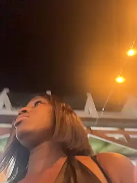 ZarahFerreira online show from March 4, 12:38 am