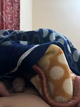 youngboywithcurvymilf online show from February 25, 3:32 pm