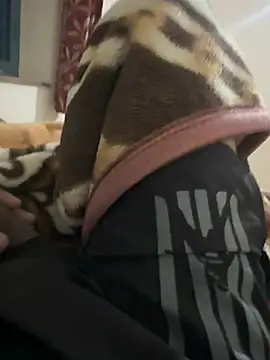 youngboywithcurvymilf online show from March 6, 1:18 pm