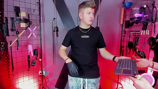 MrJustin Brianna BDSM online show from February 21, 6:53 pm