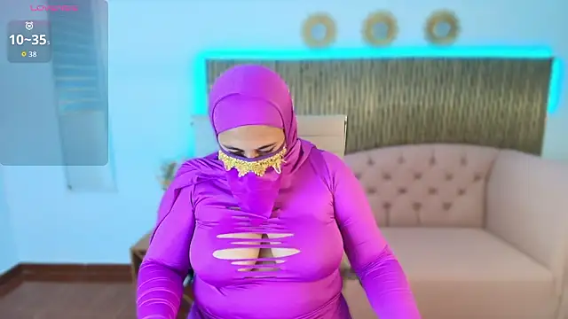 Nadia Privee online show from February 26, 6:07 pm