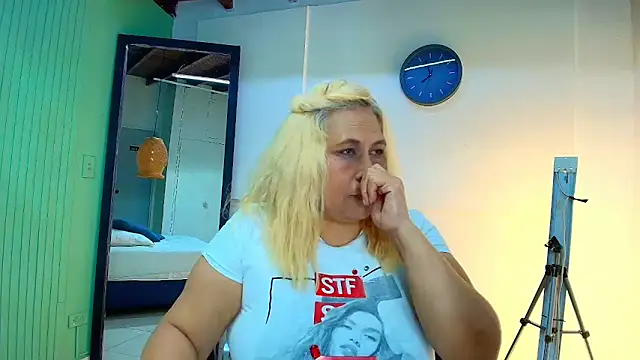 Snapshot of eva_colen50 chatting on March 18, 6:00 pm eva colen50 online show from March 18, 6:00 pm