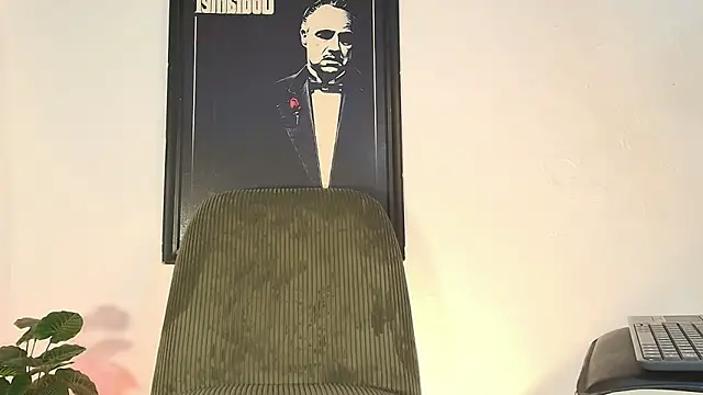 Snapshot of Eliassalvatore_ chatting on May 30, 2:03 pm Eliassalvatore online show from May 30, 2:03 pm