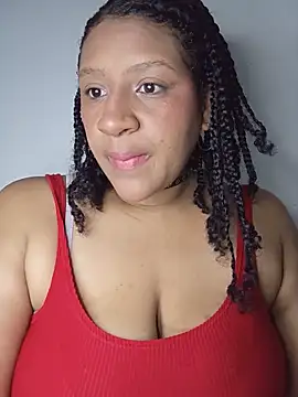 Snapshot of gigiblue89 chatting on June 14, 8:38 am gigiblue89 online show from June 14, 8:38 am