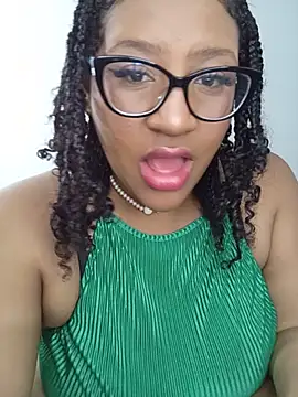Snapshot of gigiblue89 chatting on July 19, 8:51 am gigiblue89 online show from July 19, 8:51 am