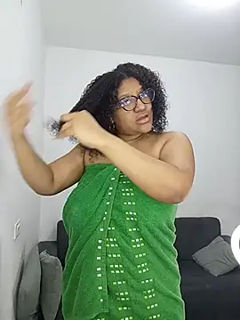 Snapshot of gigiblue89 chatting on August 1, 9:19 am gigiblue89 online show from August 1, 9:19 am