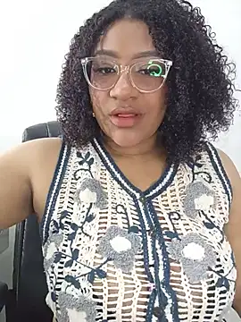 Snapshot of gigiblue89 chatting on August 7, 7:43 am gigiblue89 online show from August 7, 7:43 am