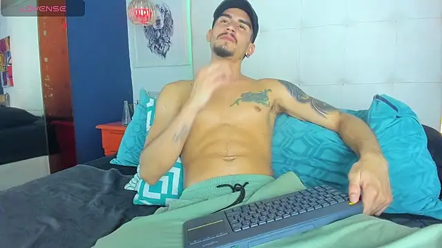 SharonTygaX online show from May 14, 4:36 pm