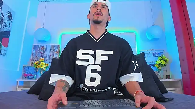 SharonTygaX online show from June 9, 9:48 pm