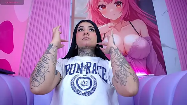 Adri tatto 7 online show from May 1, 7:07 pm