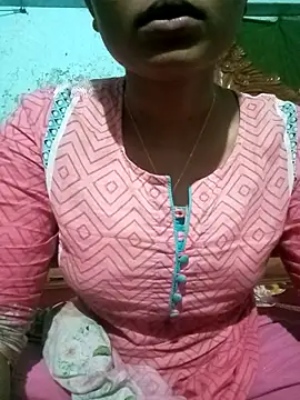 Snapshot of BreezySexyGirl69 chatting on February 22, 1:09 pm BreezySexyGirl69 online show from February 22, 1:09 pm