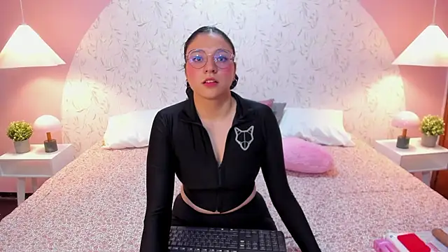 Angelie Rosebrm online show from February 21, 12:33 am