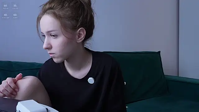 monnymoonn online show from July 31, 6:24 am
