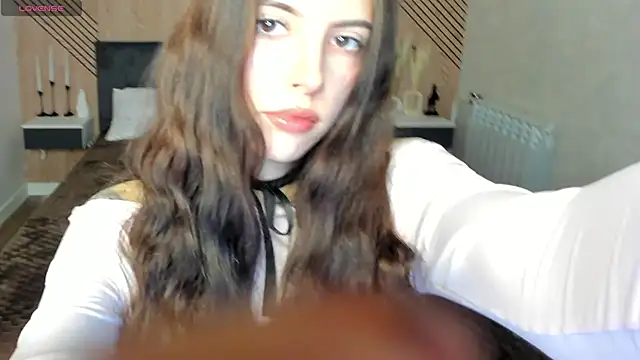 elise robbie online show from March 2, 1:08 am