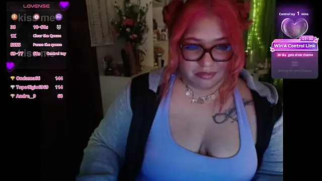 Snapshot of MagicCurves chatting on June 11, 9:57 pm MagicCurves online show from June 11, 9:57 pm