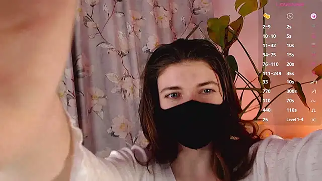 Ruby 04 online show from March 7, 4:15 pm