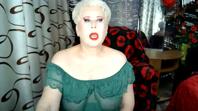 Snapshot of SWEET--Nika chatting on July 6, 3:58 am SWEET--Nika online show from July 6, 3:58 am