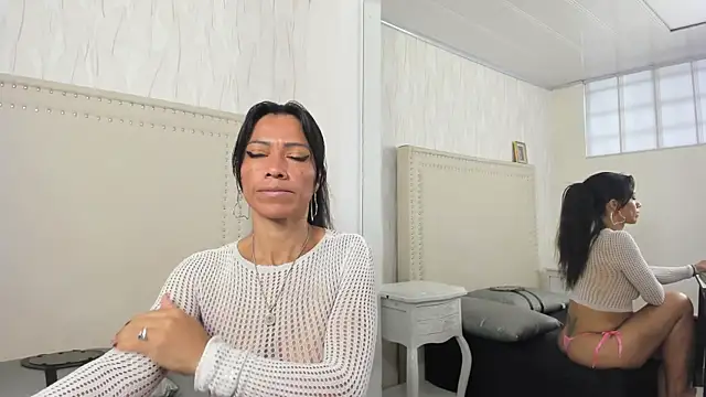 FernandaAvilax online show from April 13, 6:13 pm