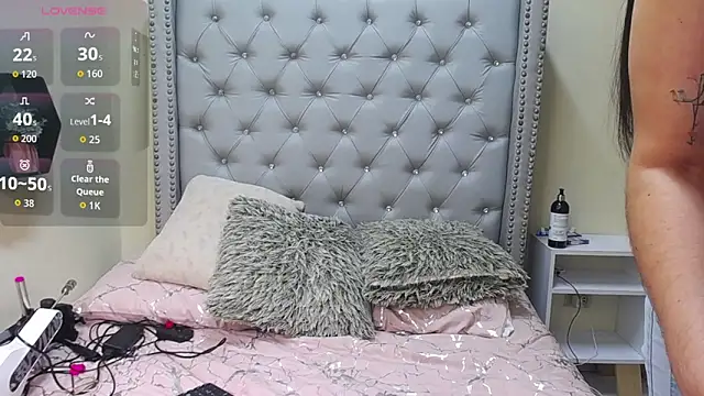 skarlett  36 online show from March 5, 2:13 pm