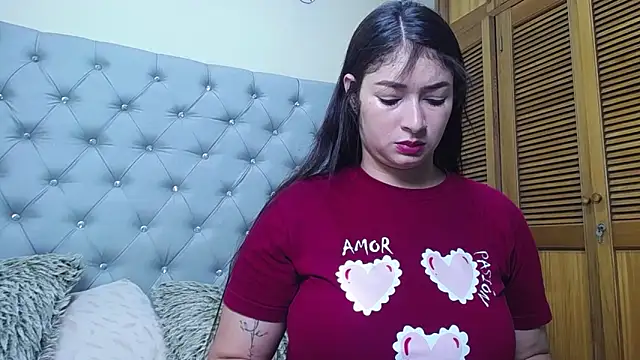 skarlett  36 online show from May 13, 4:26 pm