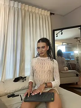 Snapshot of Luxa_Velvet chatting on July 29, 12:25 pm Luxa Velvet online show from July 29, 12:25 pm