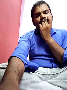rkr1996kum online show from May 7, 8:42 am