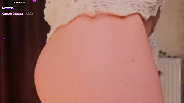 Snapshot of Viksinite chatting on March 21, 10:46 pm Viksinite online show from March 21, 10:46 pm