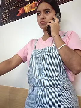 DulceCaroX online show from May 12, 12:35 pm