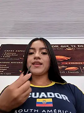 DulceCaroX online show from June 19, 1:04 pm