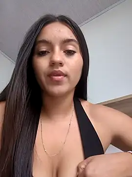 DulceCaroX online show from July 24, 1:20 pm